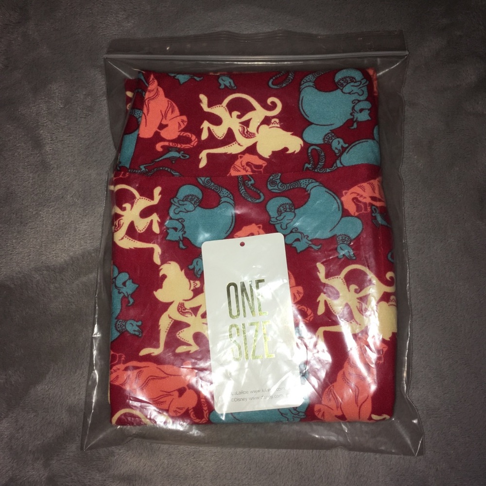 NWT OS Disney Aladdin Print LuLaRoe Leggings